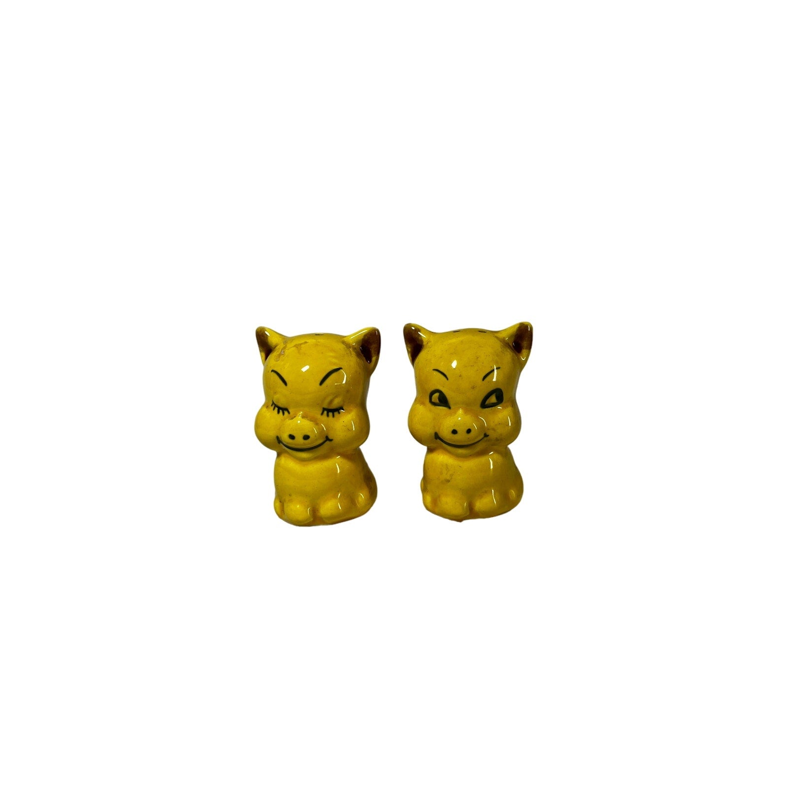 Vintage 1950s Yellow Porky Pig Salt And Pepper Shakers - Yesterdays Collective